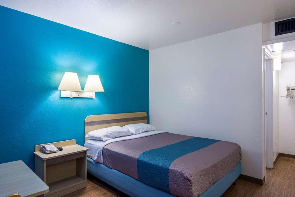 Motel 6-Sandston, Va - Richmond, Va Bilik gambar
