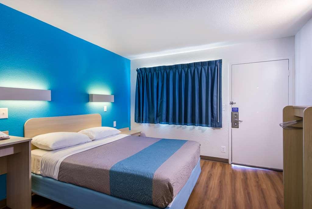 Motel 6-Sandston, Va - Richmond, Va Bilik gambar