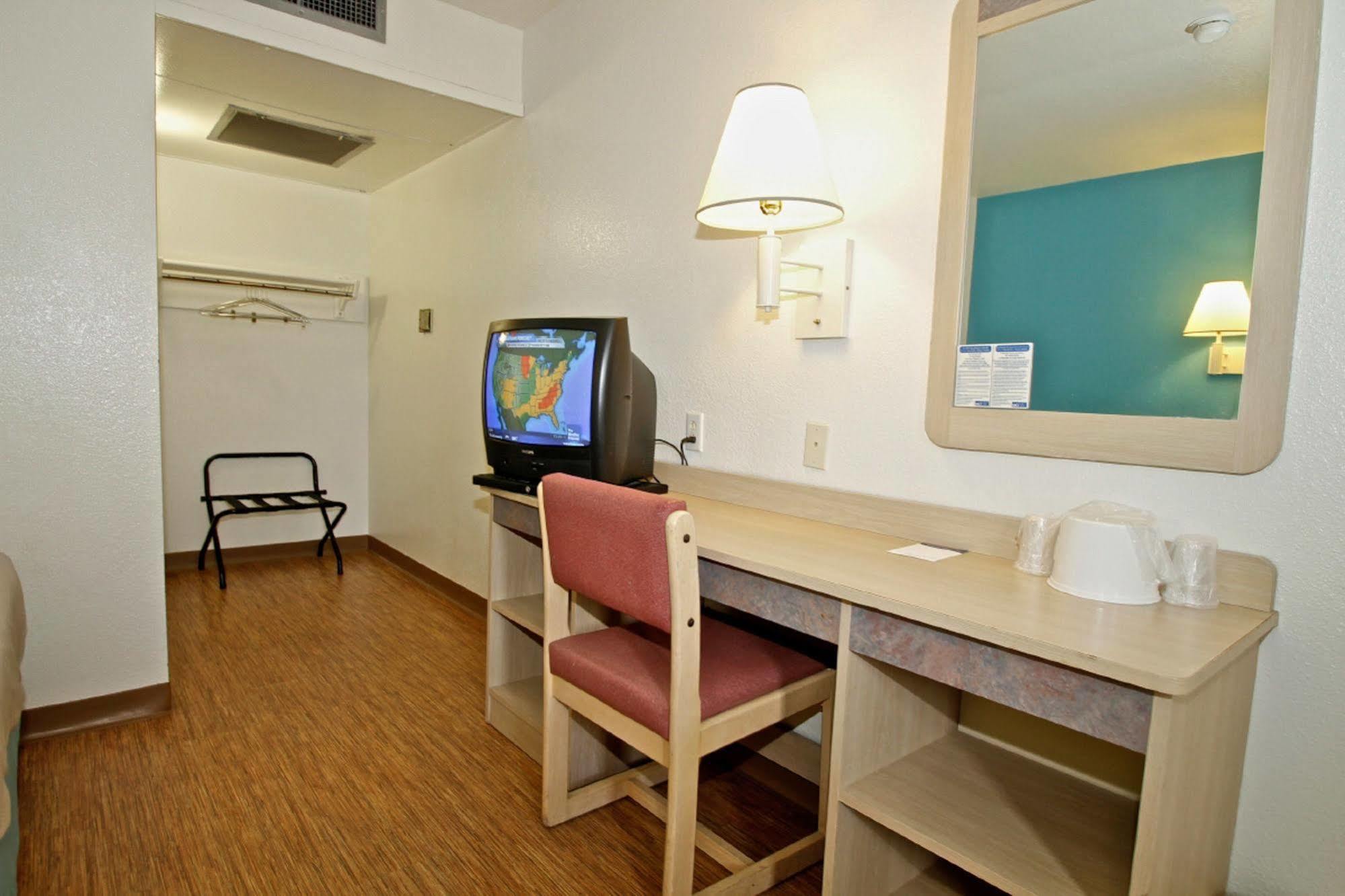 Motel 6-Sandston, Va - Richmond, Va Luaran gambar