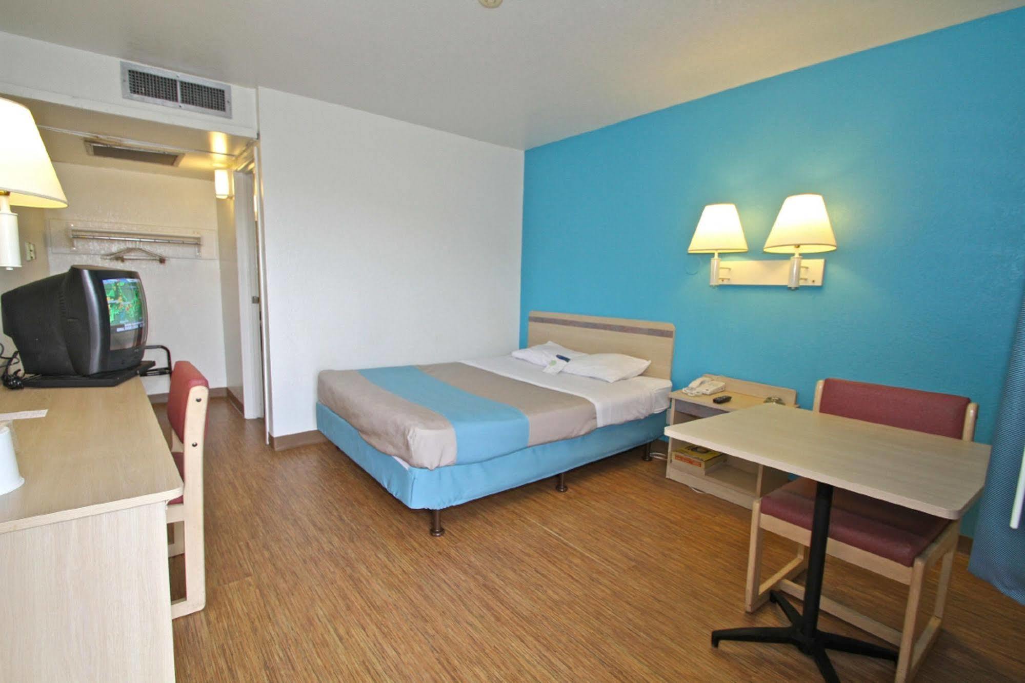 Motel 6-Sandston, Va - Richmond, Va Luaran gambar